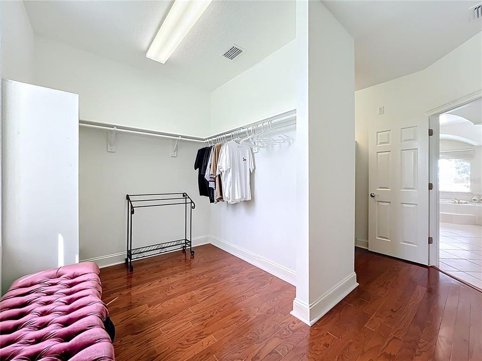 For Rent: $9,000 (5 beds, 5 baths, 4444 Square Feet)