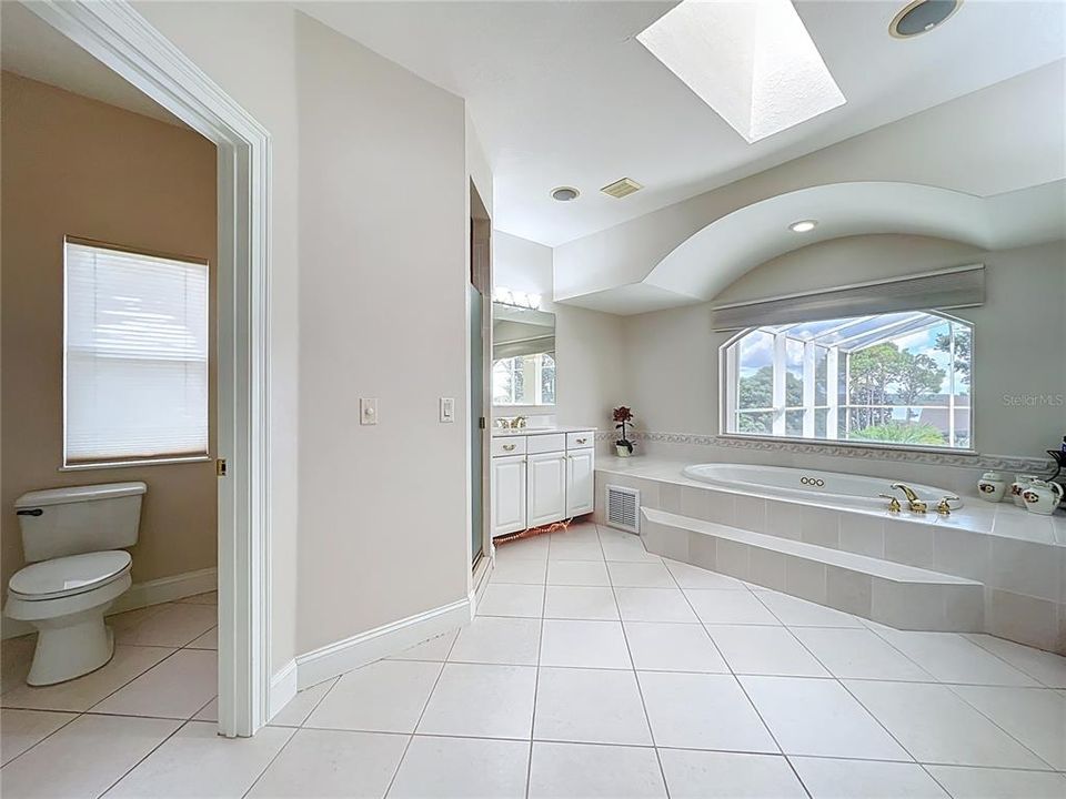 For Rent: $9,000 (5 beds, 5 baths, 4444 Square Feet)