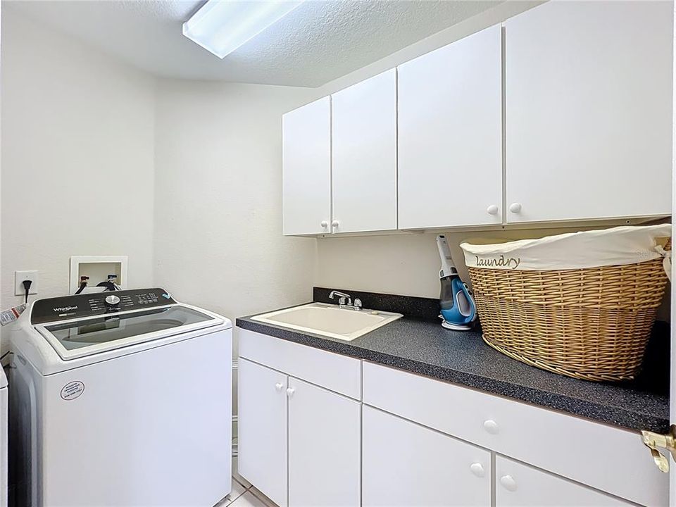 For Rent: $9,000 (5 beds, 5 baths, 4444 Square Feet)