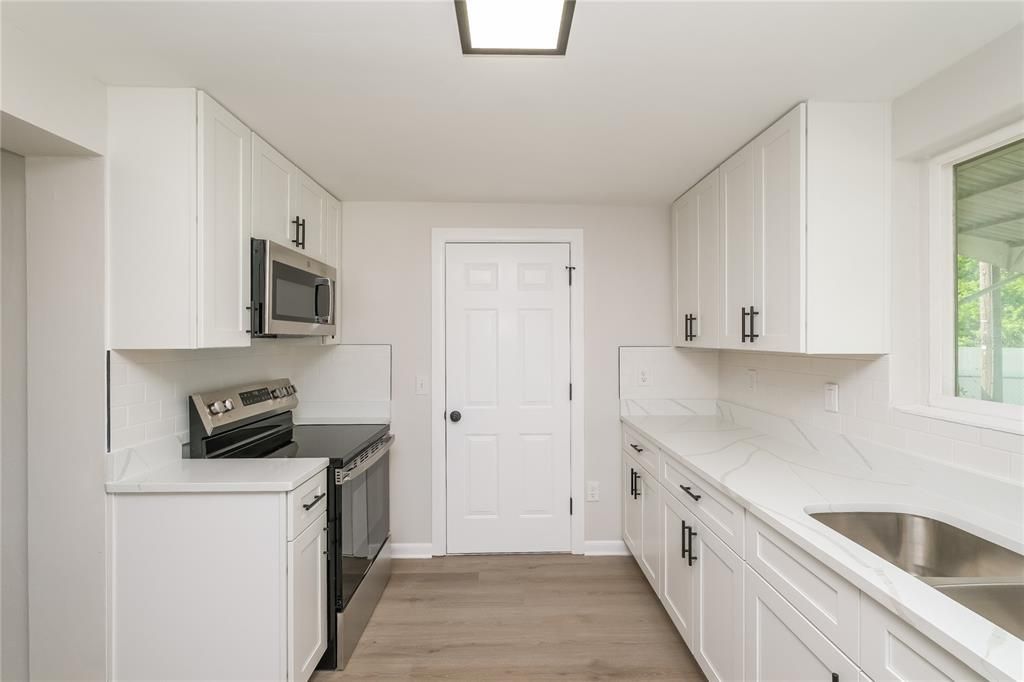 Activo con contrato: $199,900 (2 camas, 1 baños, 988 Pies cuadrados)