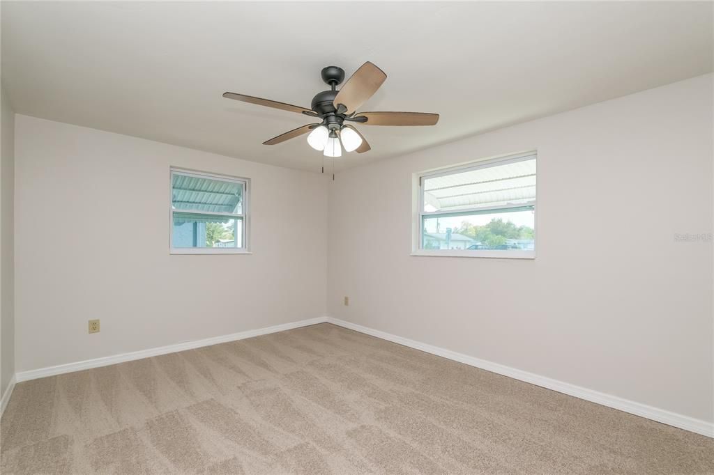 Activo con contrato: $199,900 (2 camas, 1 baños, 988 Pies cuadrados)