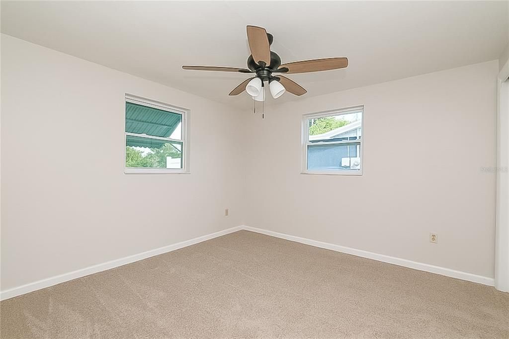 Activo con contrato: $199,900 (2 camas, 1 baños, 988 Pies cuadrados)