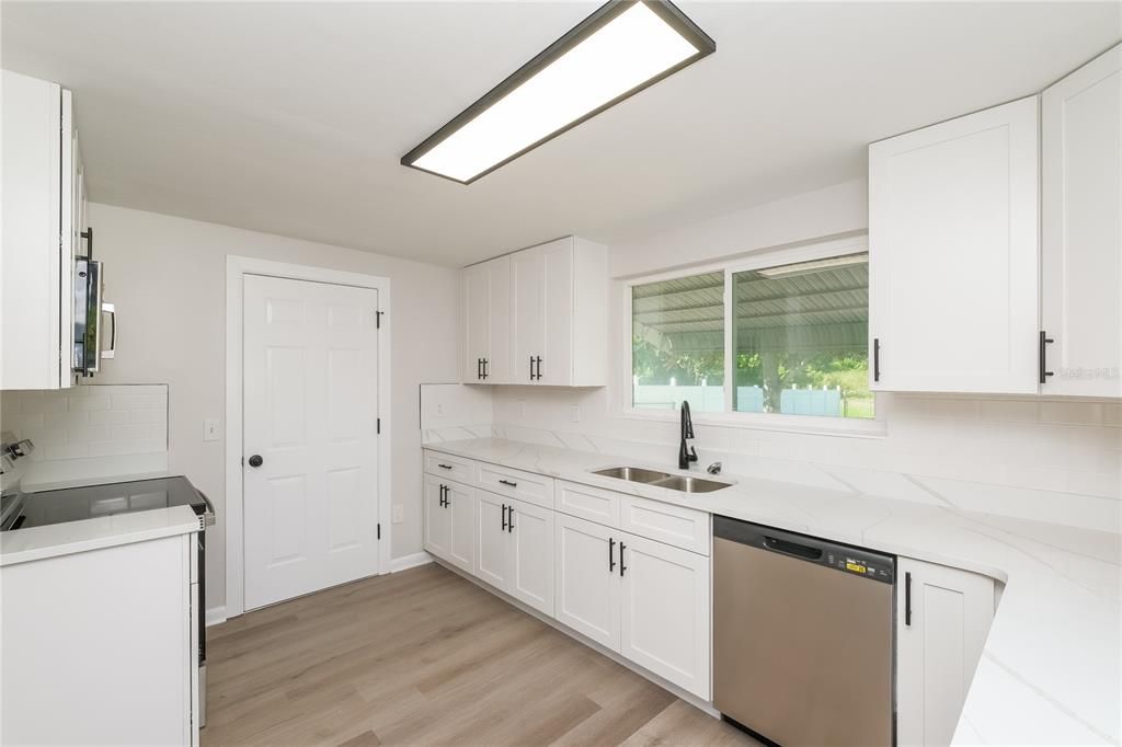 Activo con contrato: $199,900 (2 camas, 1 baños, 988 Pies cuadrados)