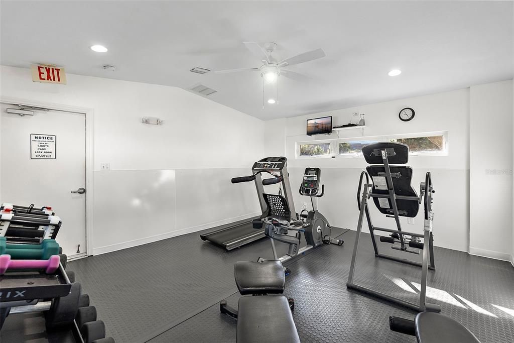 На продажу: $550,000 (3 спален, 3 ванн, 1585 Квадратных фут)