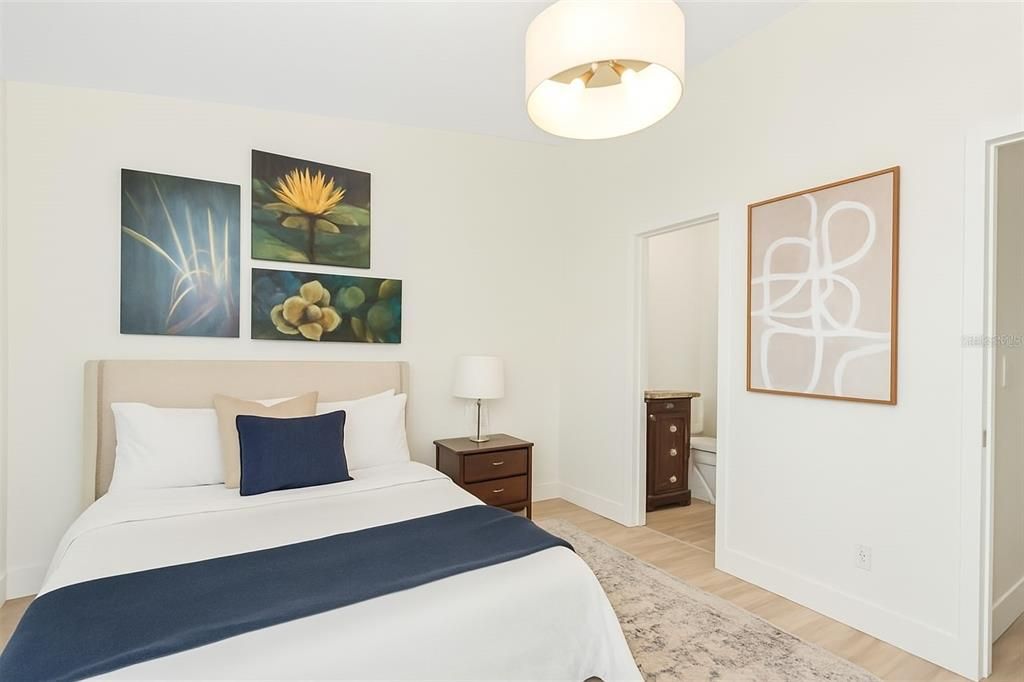 На продажу: $550,000 (3 спален, 3 ванн, 1585 Квадратных фут)