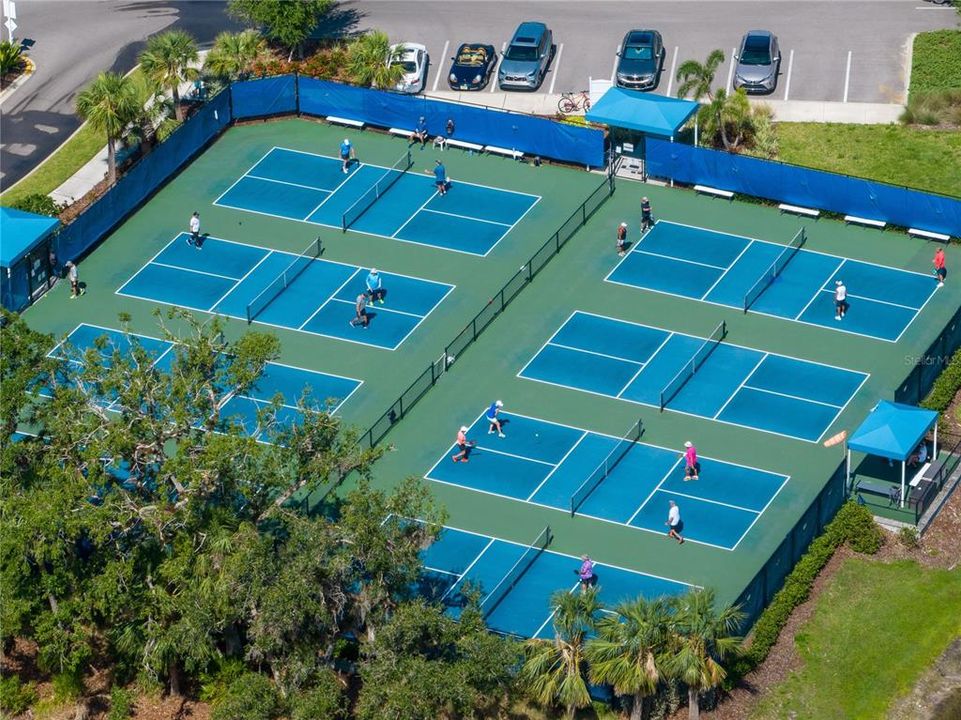 For Rent: $4,200 (3 beds, 2 baths, 2427 Square Feet)