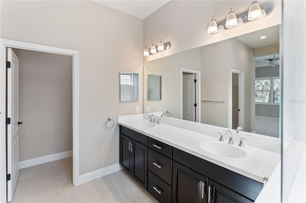 For Rent: $4,200 (3 beds, 2 baths, 2427 Square Feet)