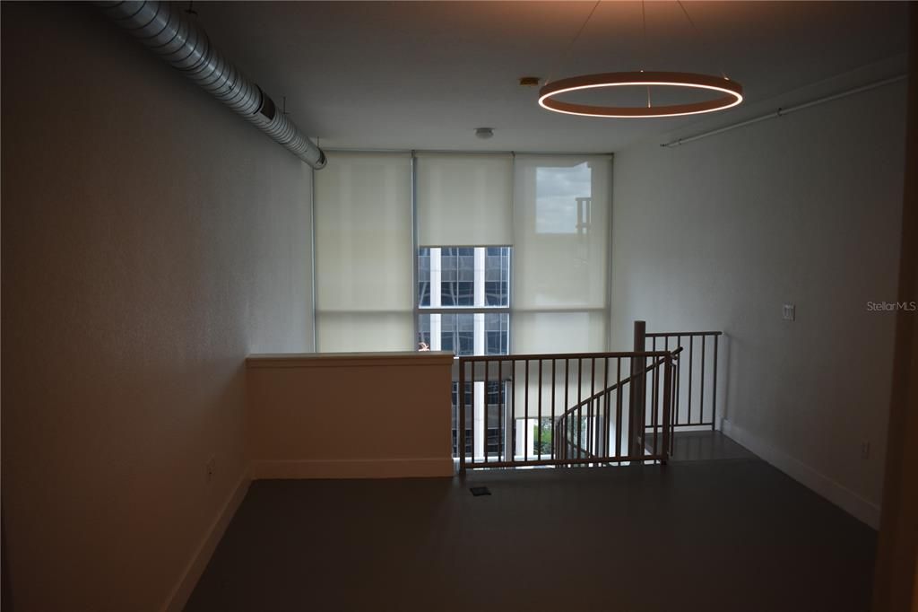 Под контрактом: $2,495 (1 спален, 1 ванн, 921 Квадратных фут)