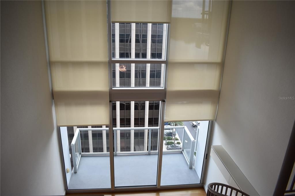 Под контрактом: $2,495 (1 спален, 1 ванн, 921 Квадратных фут)