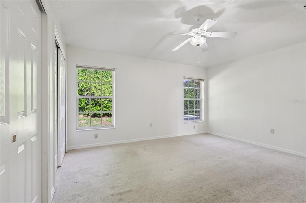 合同活跃: $340,000 (3 贝兹, 2 浴室, 1719 平方英尺)