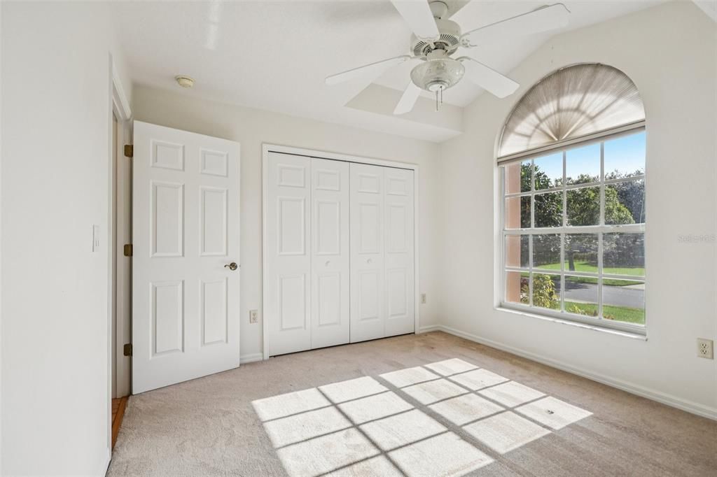 合同活跃: $340,000 (3 贝兹, 2 浴室, 1719 平方英尺)