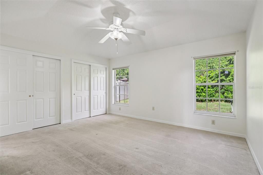 合同活跃: $340,000 (3 贝兹, 2 浴室, 1719 平方英尺)