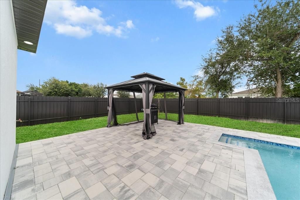 На продажу: $549,500 (4 спален, 3 ванн, 1734 Квадратных фут)