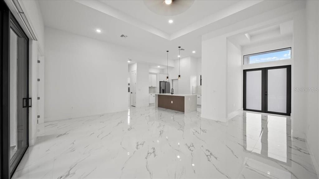 На продажу: $549,500 (4 спален, 3 ванн, 1734 Квадратных фут)