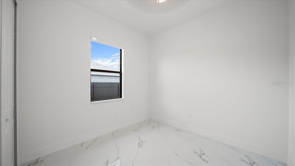 На продажу: $549,500 (4 спален, 3 ванн, 1734 Квадратных фут)