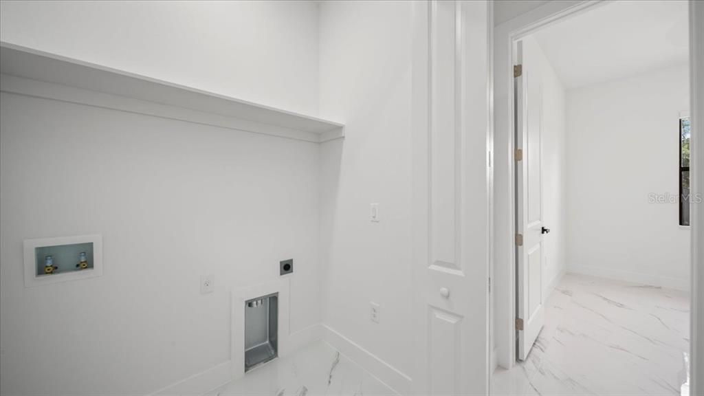 На продажу: $549,500 (4 спален, 3 ванн, 1734 Квадратных фут)