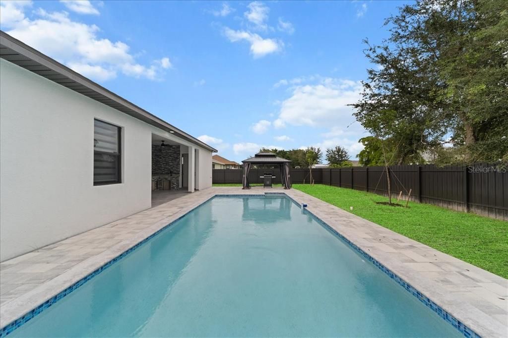 На продажу: $549,500 (4 спален, 3 ванн, 1734 Квадратных фут)