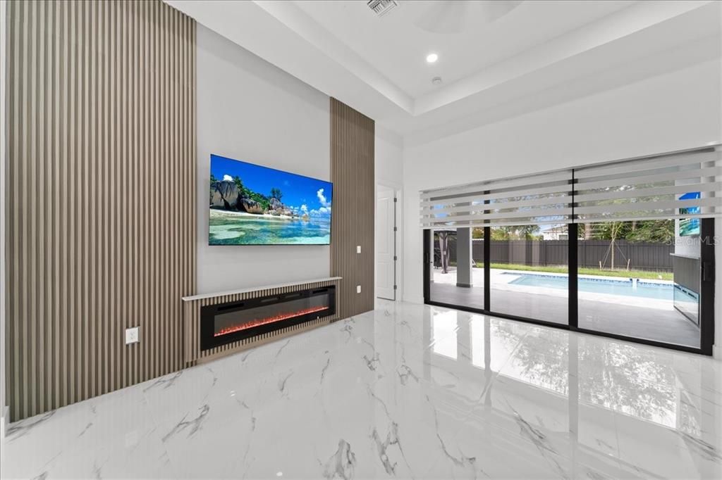 На продажу: $549,500 (4 спален, 3 ванн, 1734 Квадратных фут)