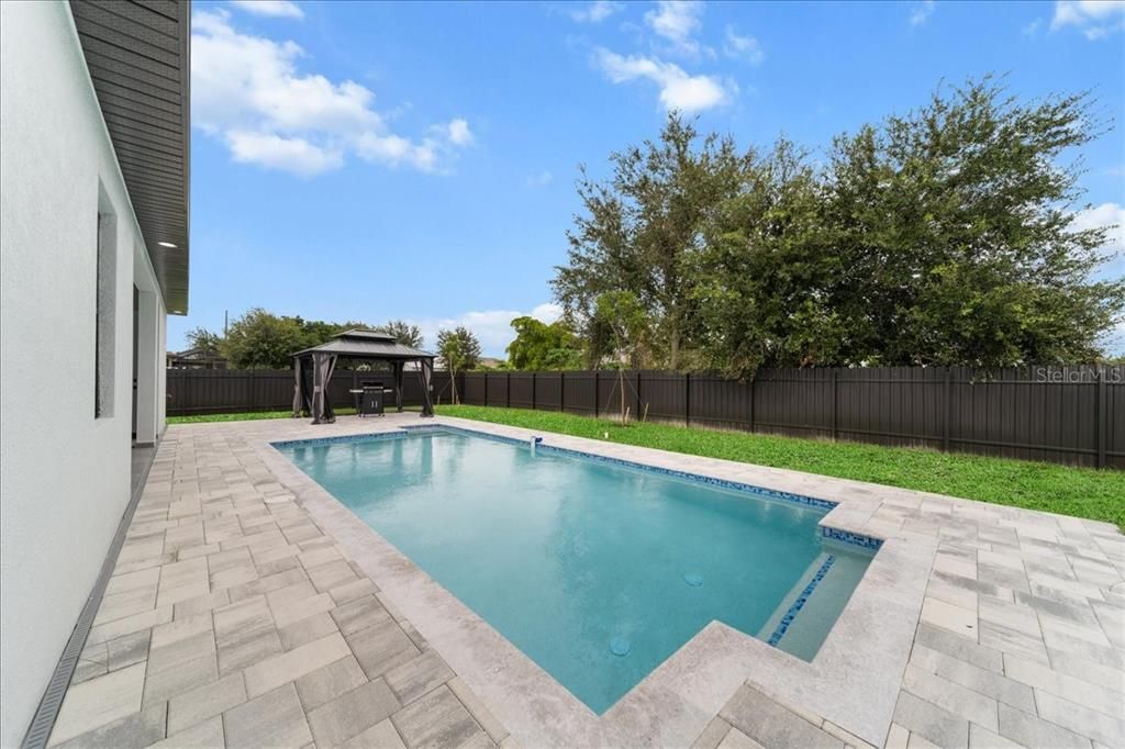 На продажу: $549,500 (4 спален, 3 ванн, 1734 Квадратных фут)