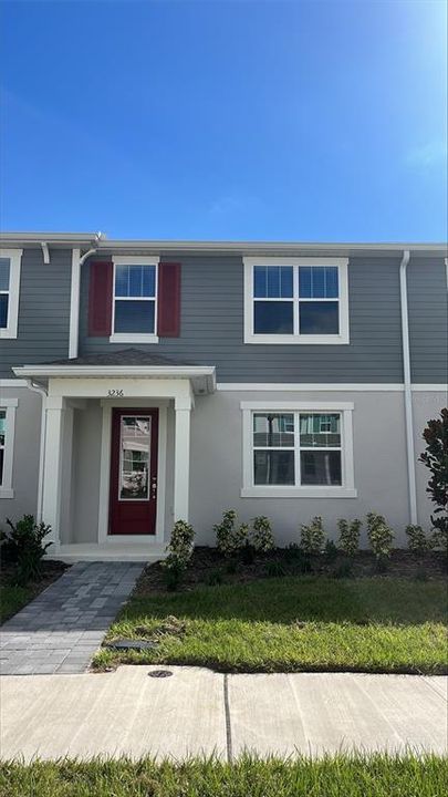 Active With Contract: $309,990 (3 beds, 2 baths, 1476 Square Feet)