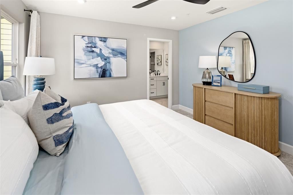 Active With Contract: $309,990 (3 beds, 2 baths, 1476 Square Feet)