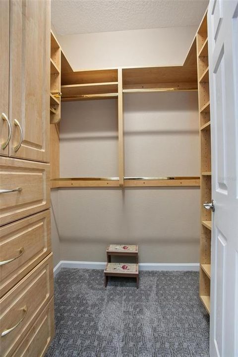 Active With Contract: $510,000 (3 beds, 2 baths, 2060 Square Feet)