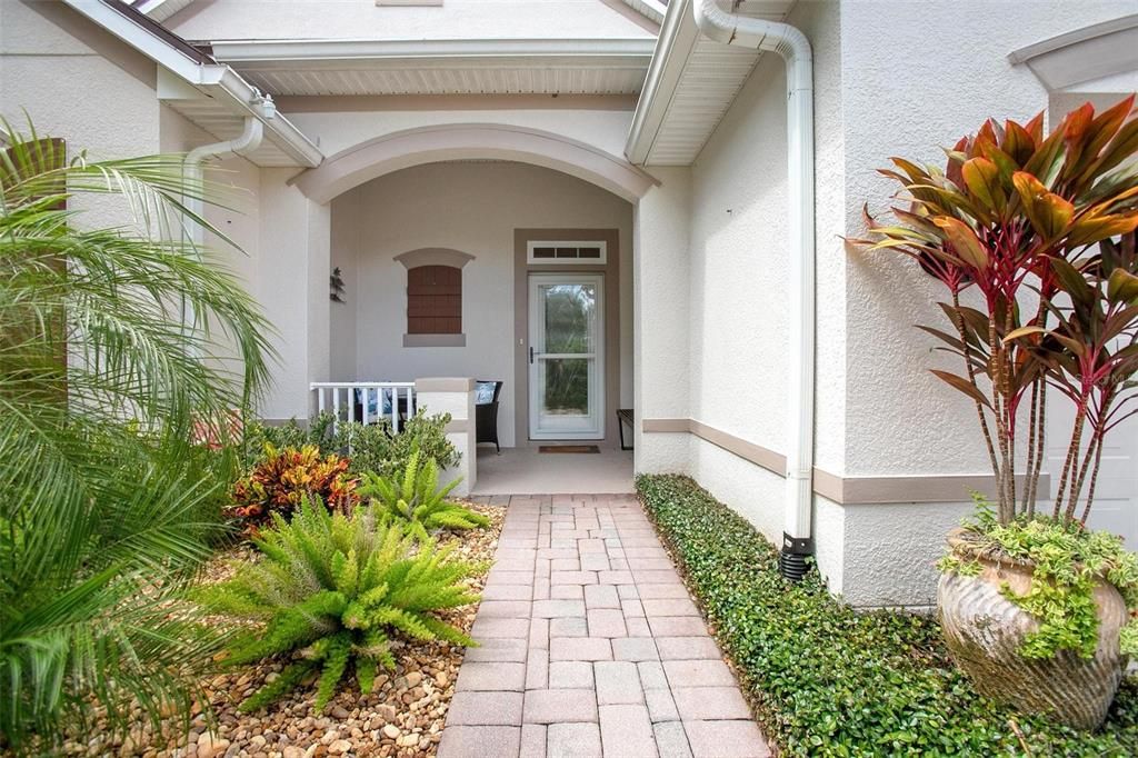 Active With Contract: $510,000 (3 beds, 2 baths, 2060 Square Feet)