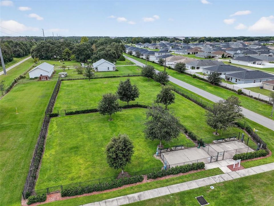 待售: $375,000 (4 贝兹, 2 浴室, 2081 平方英尺)