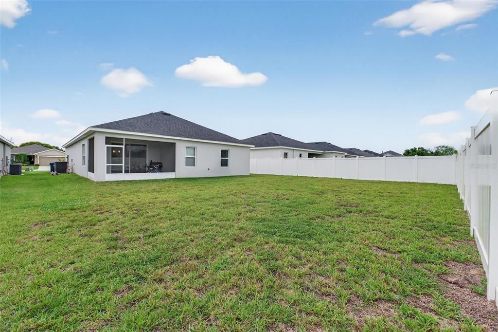 待售: $375,000 (4 贝兹, 2 浴室, 2081 平方英尺)