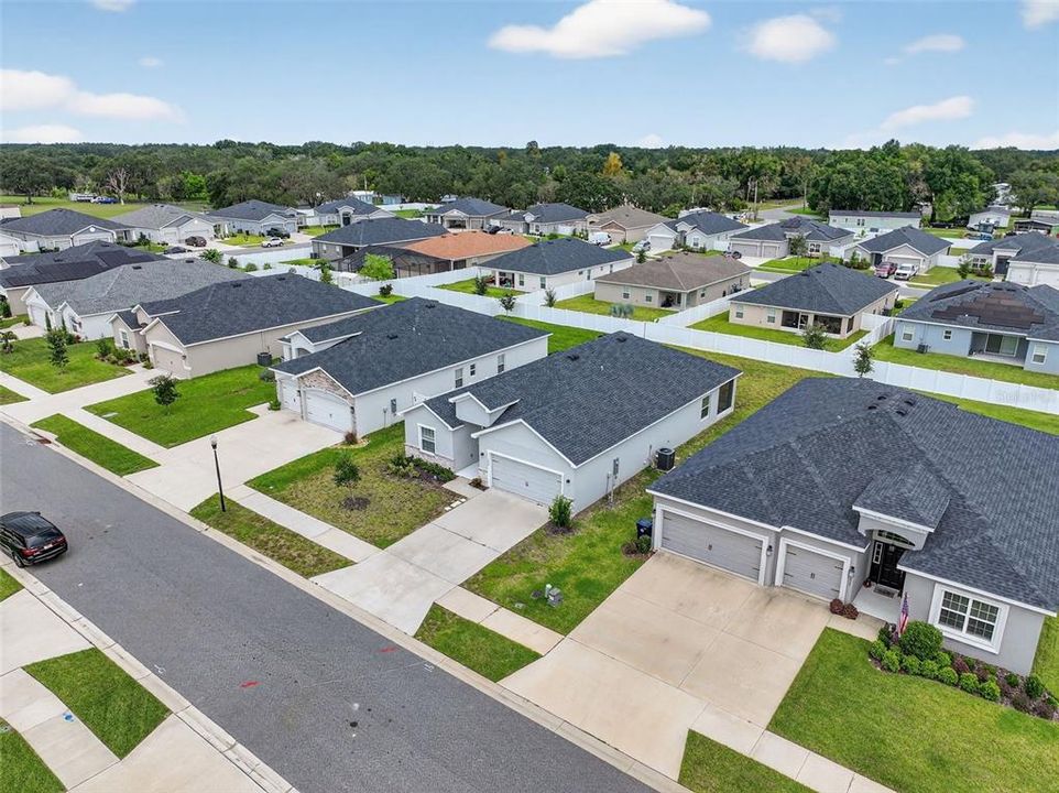 待售: $375,000 (4 贝兹, 2 浴室, 2081 平方英尺)