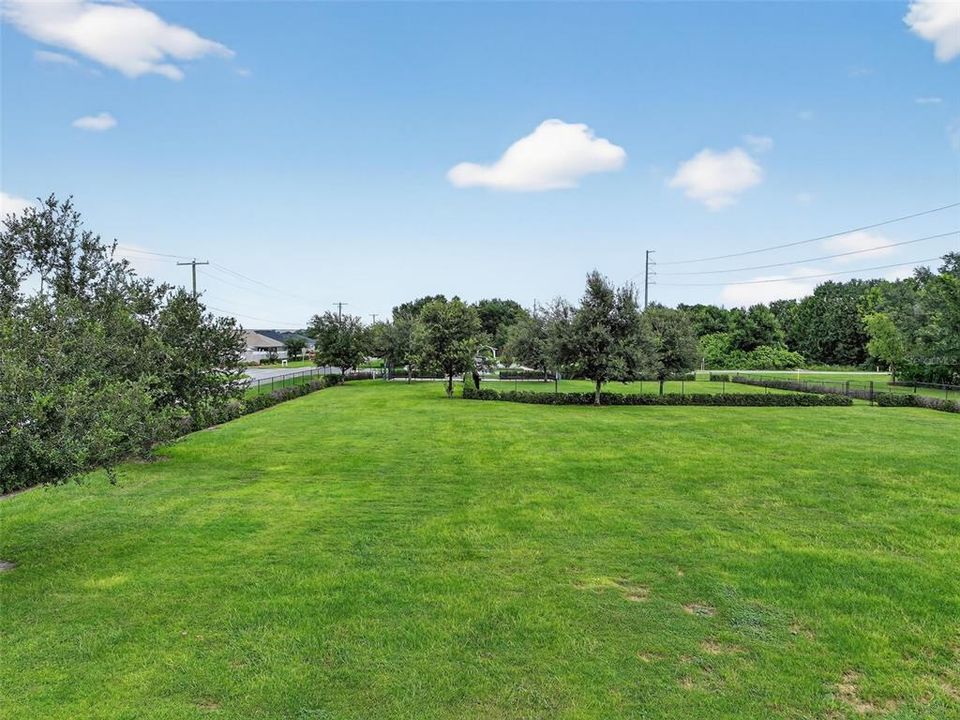 待售: $375,000 (4 贝兹, 2 浴室, 2081 平方英尺)