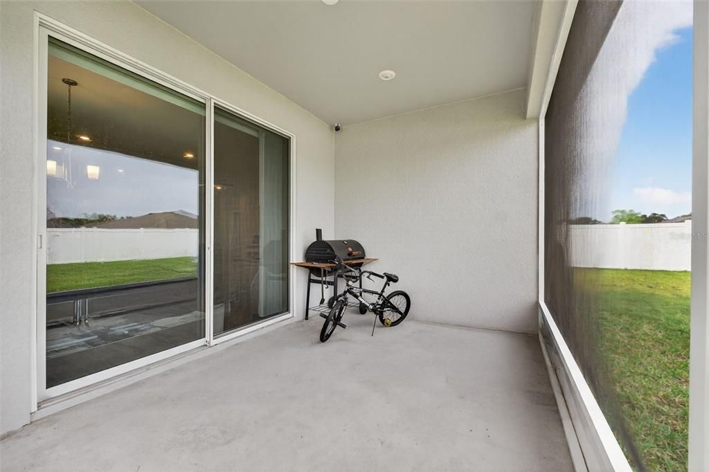 待售: $375,000 (4 贝兹, 2 浴室, 2081 平方英尺)