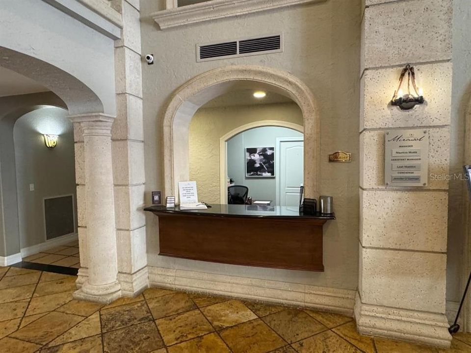 Под контрактом: $390,000 (1 спален, 1 ванн, 1073 Квадратных фут)