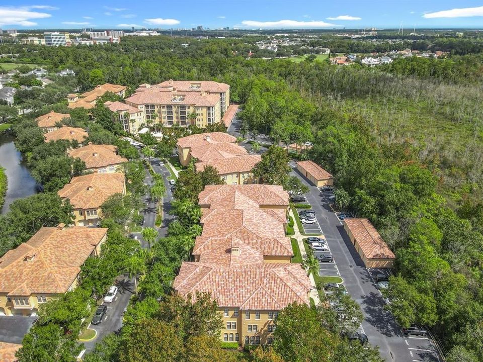 Под контрактом: $390,000 (1 спален, 1 ванн, 1073 Квадратных фут)