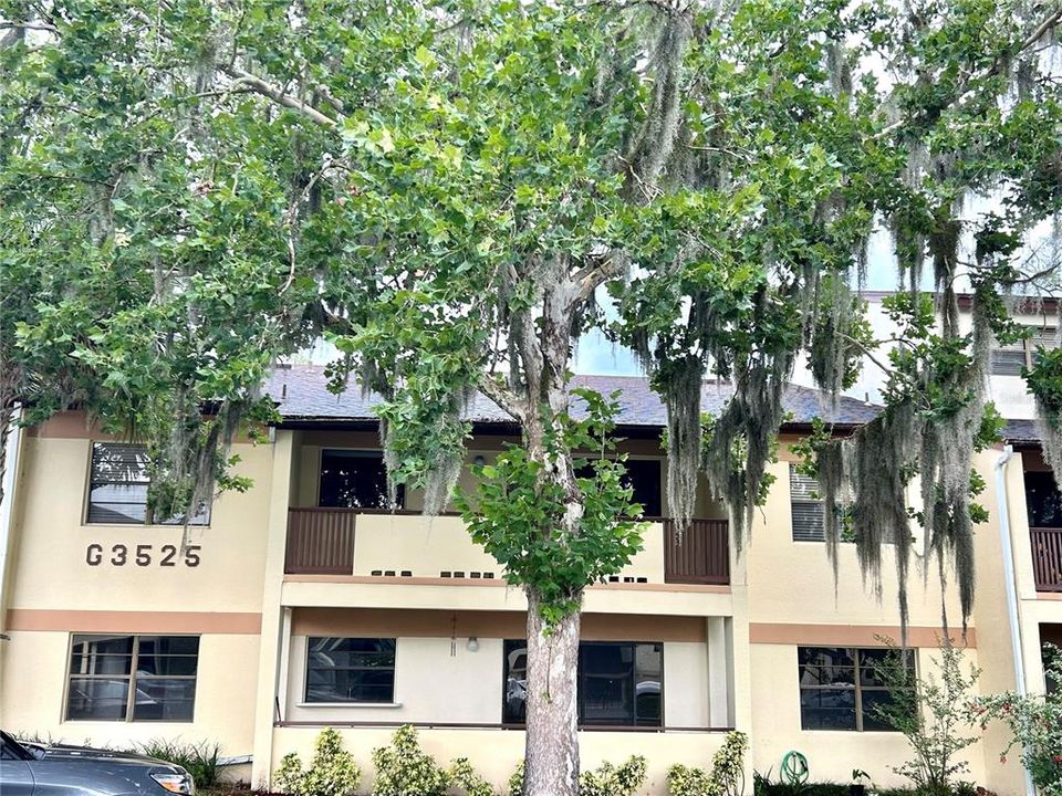 Vendido Recientemente: $95,000 (1 camas, 1 baños, 855 Pies cuadrados)