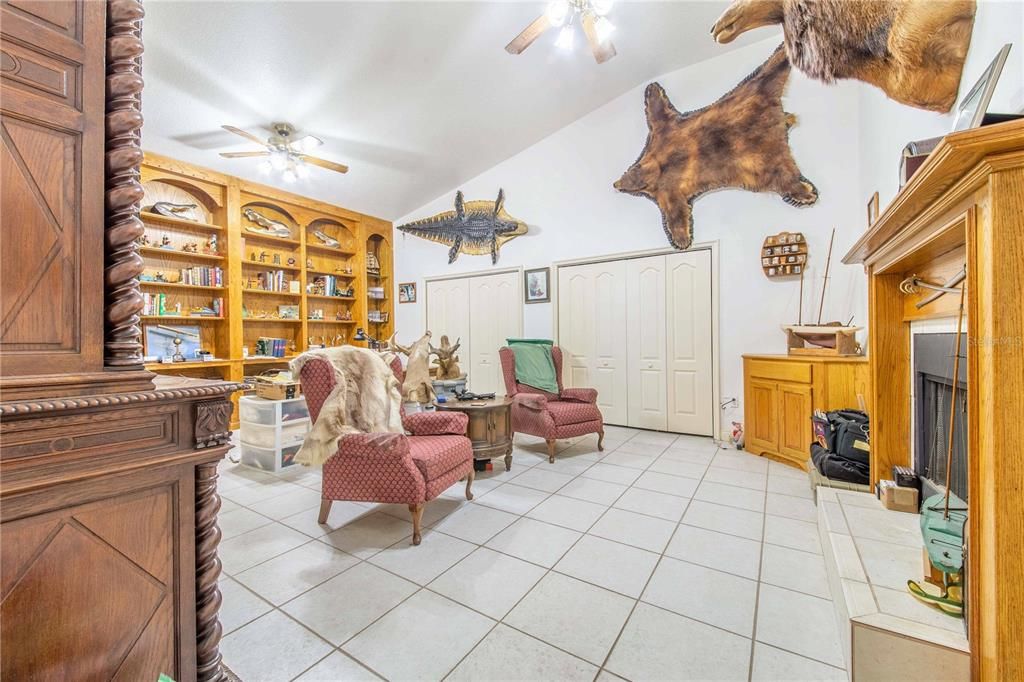 En Venta: $924,000 (4 camas, 3 baños, 3602 Pies cuadrados)