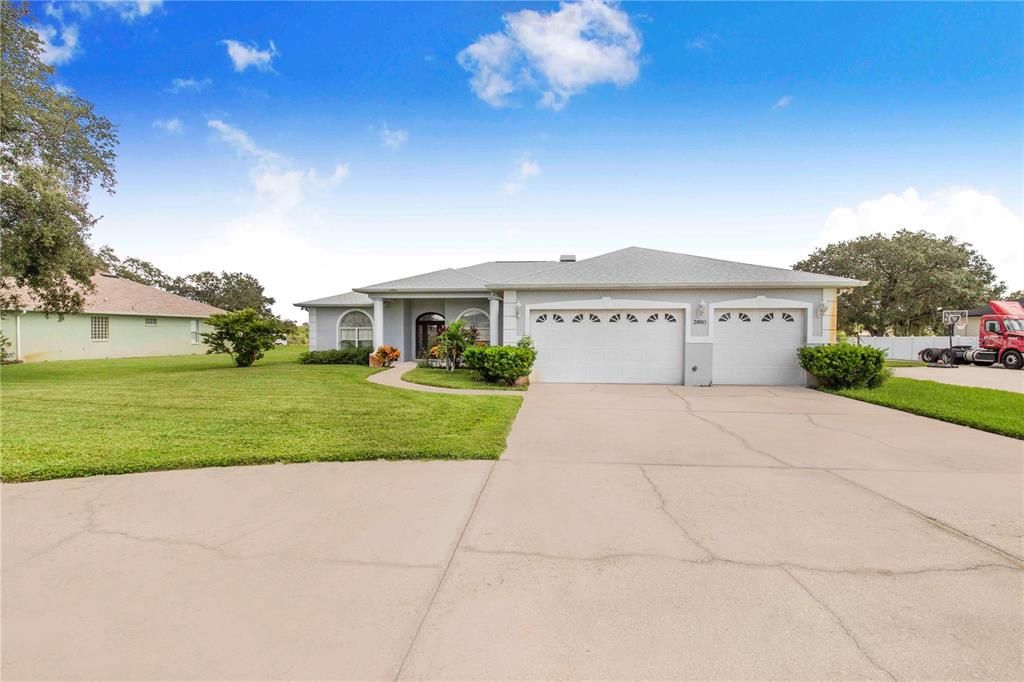 En Venta: $924,000 (4 camas, 3 baños, 3602 Pies cuadrados)