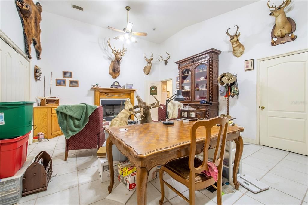 En Venta: $924,000 (4 camas, 3 baños, 3602 Pies cuadrados)