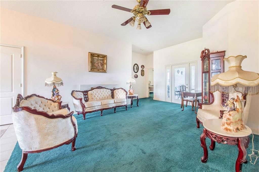 En Venta: $924,000 (4 camas, 3 baños, 3602 Pies cuadrados)