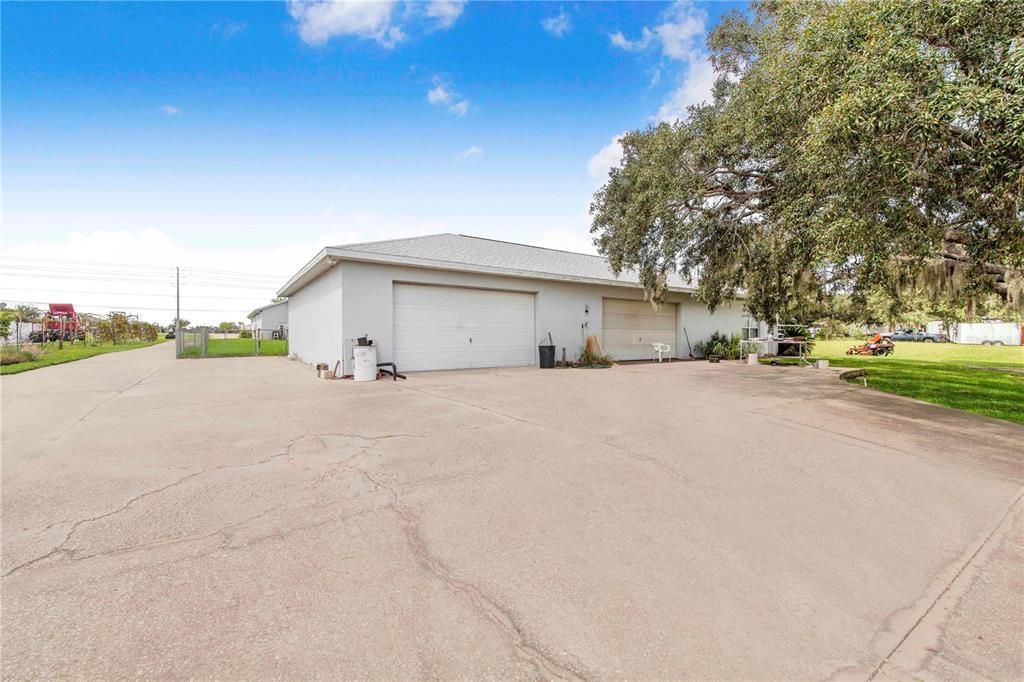 En Venta: $924,000 (4 camas, 3 baños, 3602 Pies cuadrados)