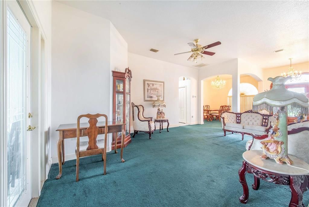 En Venta: $924,000 (4 camas, 3 baños, 3602 Pies cuadrados)