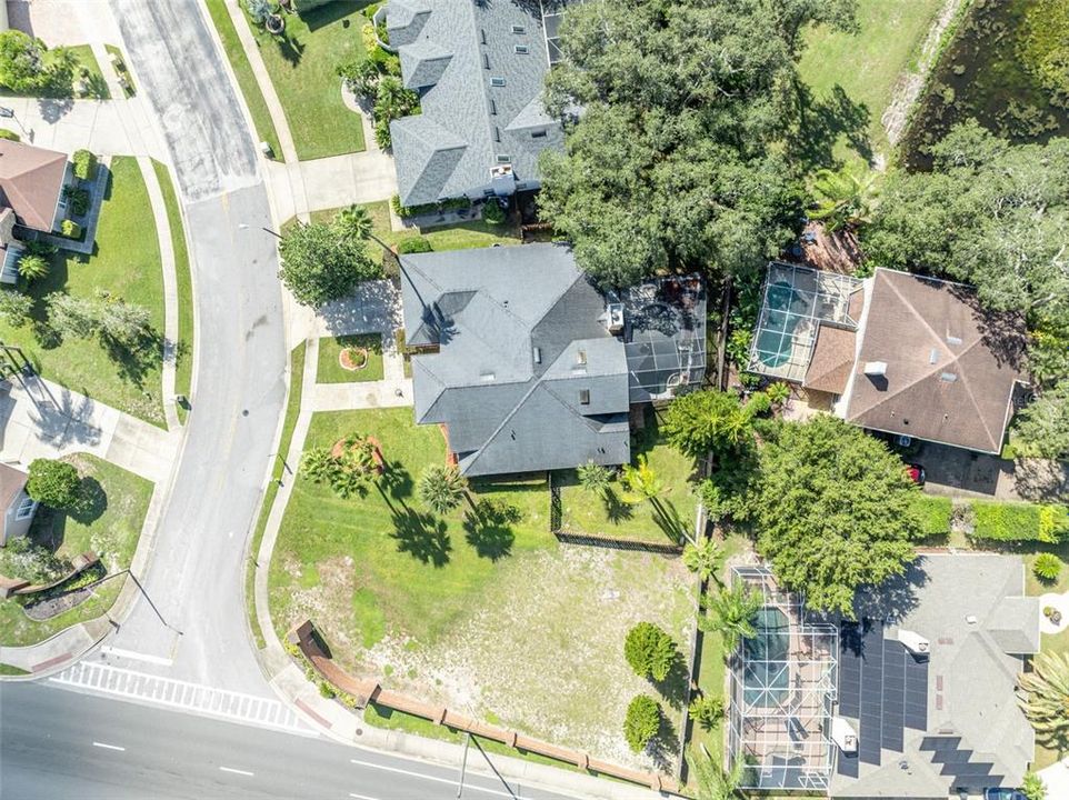 For Sale: $599,000 (4 beds, 2 baths, 2484 Square Feet)