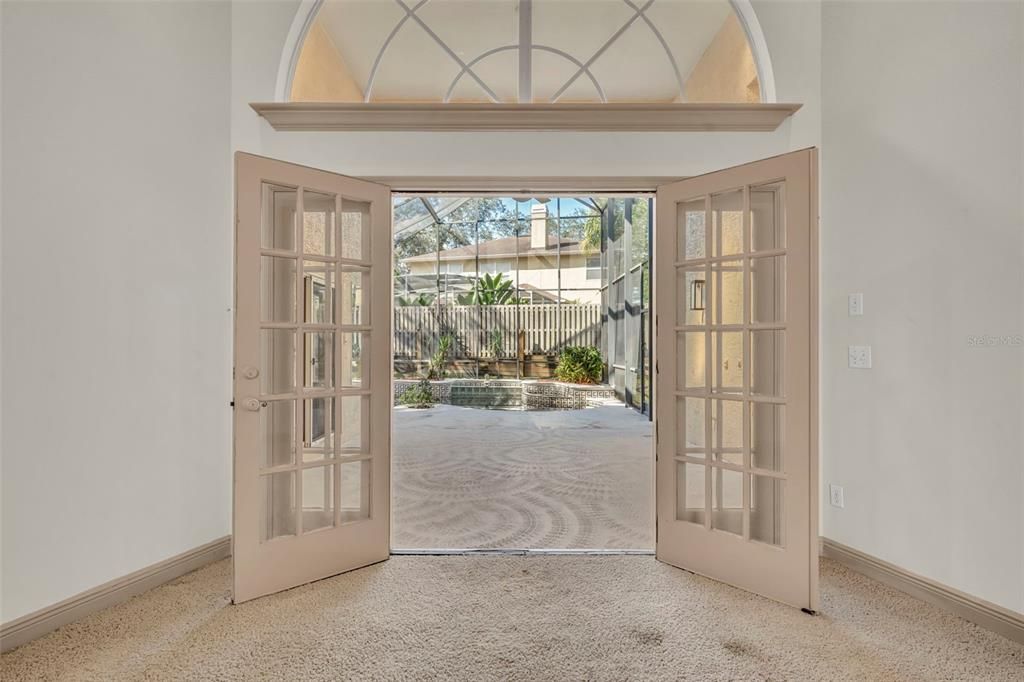 For Sale: $599,000 (4 beds, 2 baths, 2484 Square Feet)