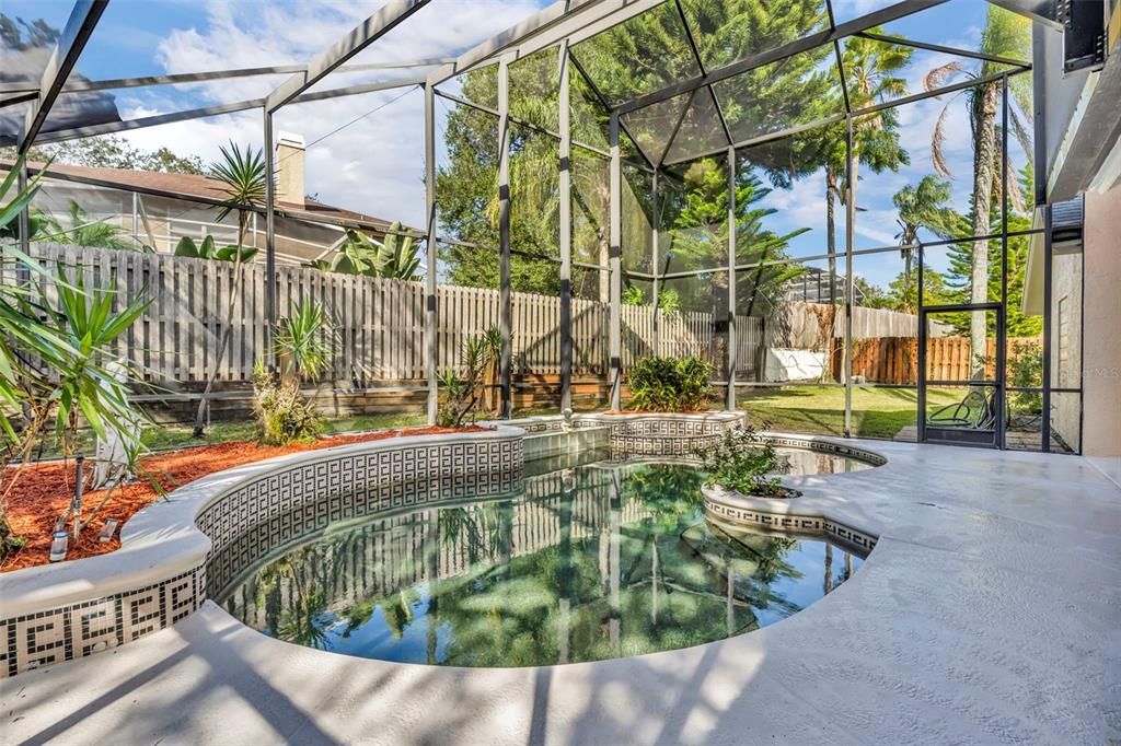 For Sale: $599,000 (4 beds, 2 baths, 2484 Square Feet)