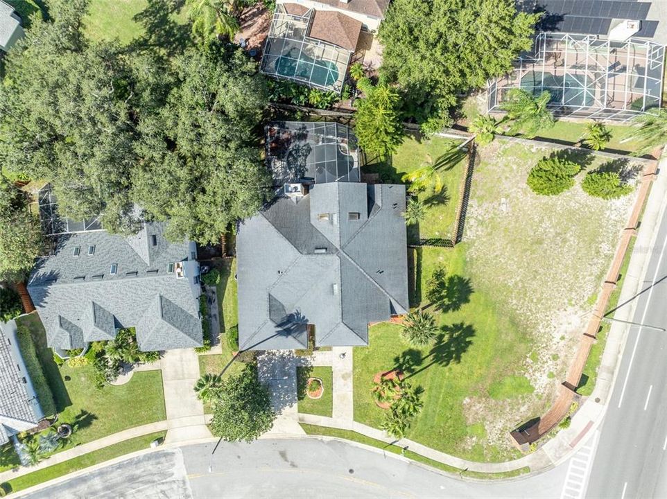 For Sale: $599,000 (4 beds, 2 baths, 2484 Square Feet)