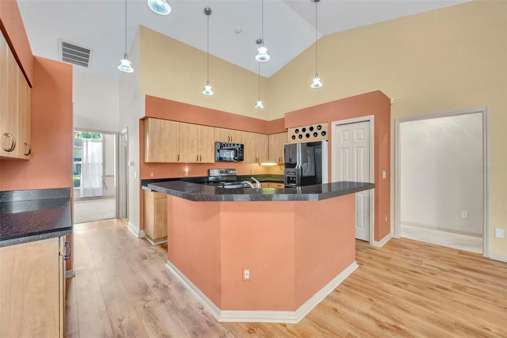 For Sale: $599,000 (4 beds, 2 baths, 2484 Square Feet)