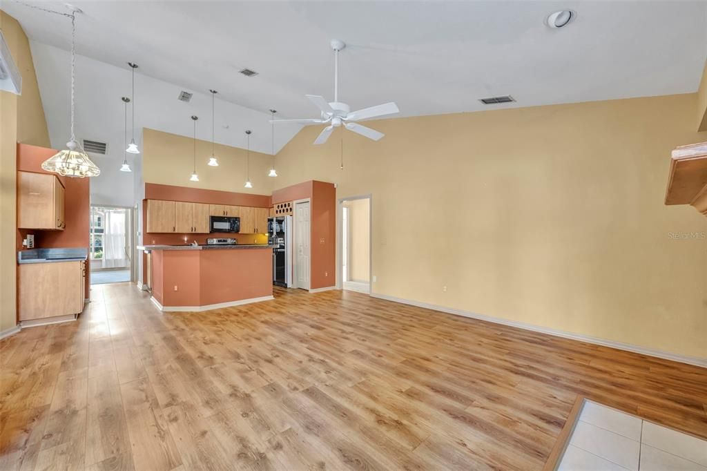 For Sale: $599,000 (4 beds, 2 baths, 2484 Square Feet)