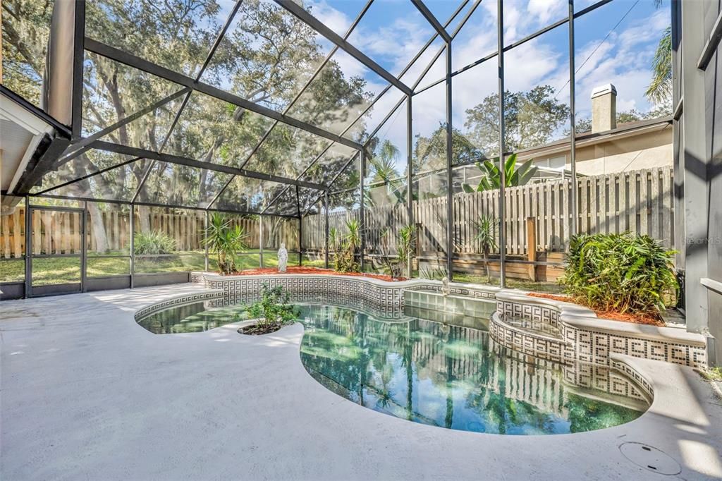 For Sale: $599,000 (4 beds, 2 baths, 2484 Square Feet)