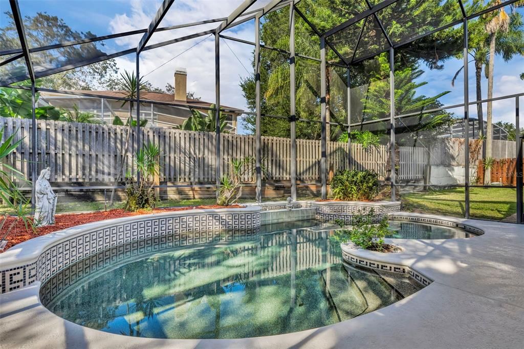 For Sale: $599,000 (4 beds, 2 baths, 2484 Square Feet)