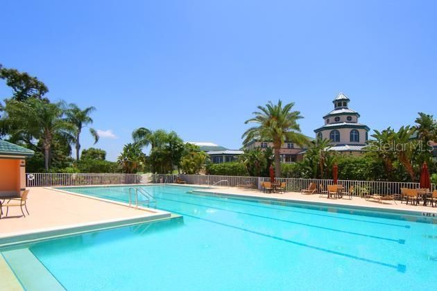 合同活跃: $325,000 (2 贝兹, 2 浴室, 1488 平方英尺)